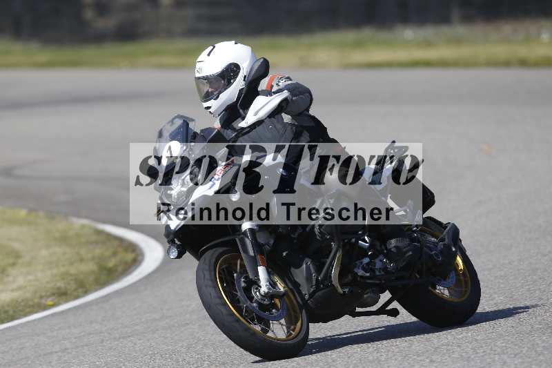 /01 02.04.2026 MAZ ADR/Gruppe gelb Gruppe gruen/1